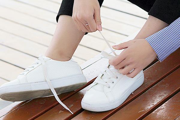 如何从鞋底磨损判断身体问题,鞋底各部位磨损与什么有关