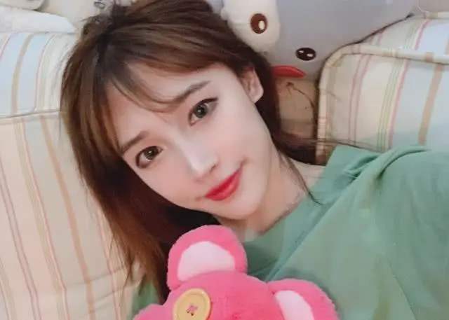 英雄联盟张嘉文被制裁,英雄联盟张嘉文和女友