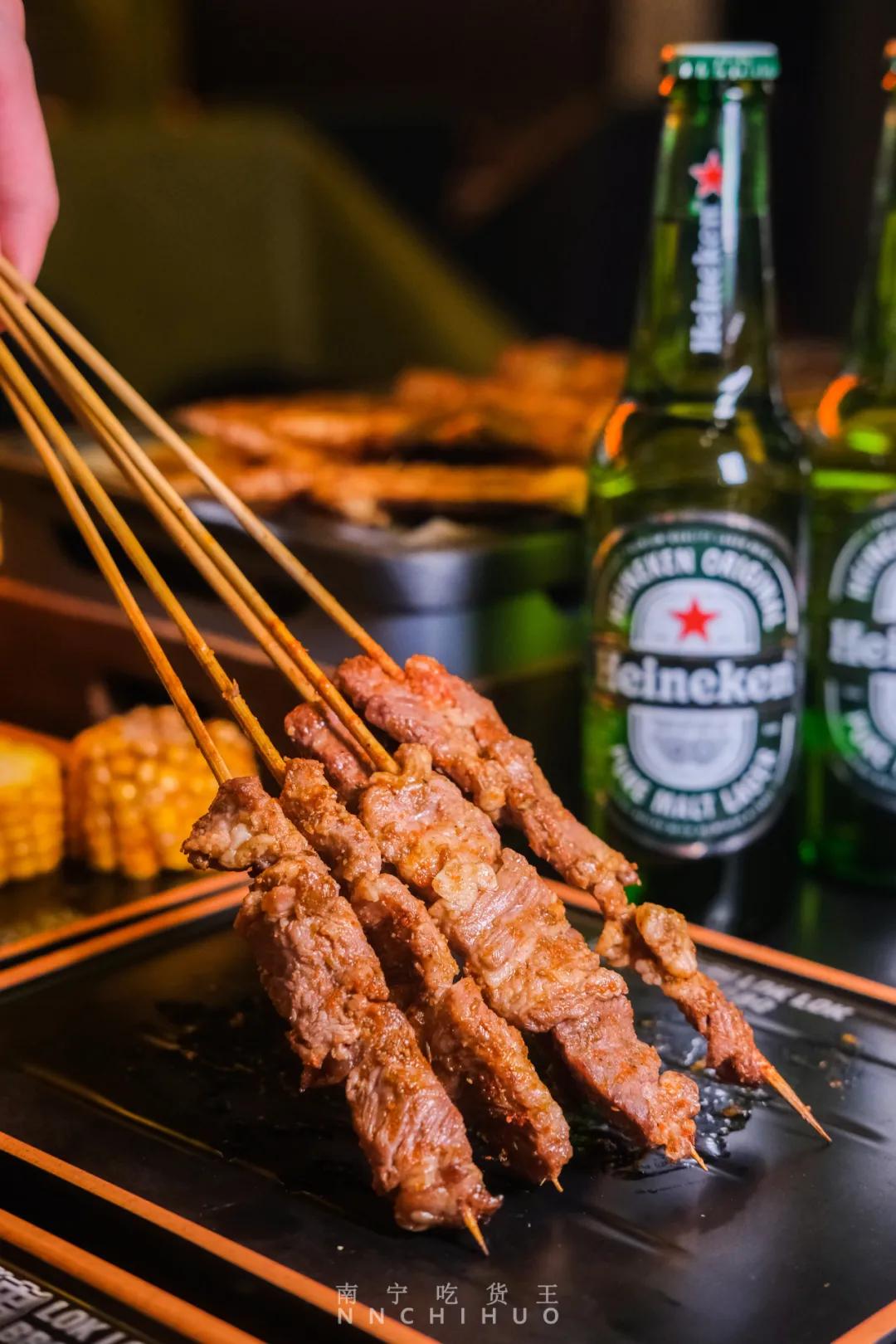 南宁夜宵炭火烤肉,南宁烧烤夜宵推荐