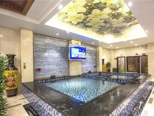 「健康游」运动还是养生？新亚洲体育城陪你度过冬日时光……