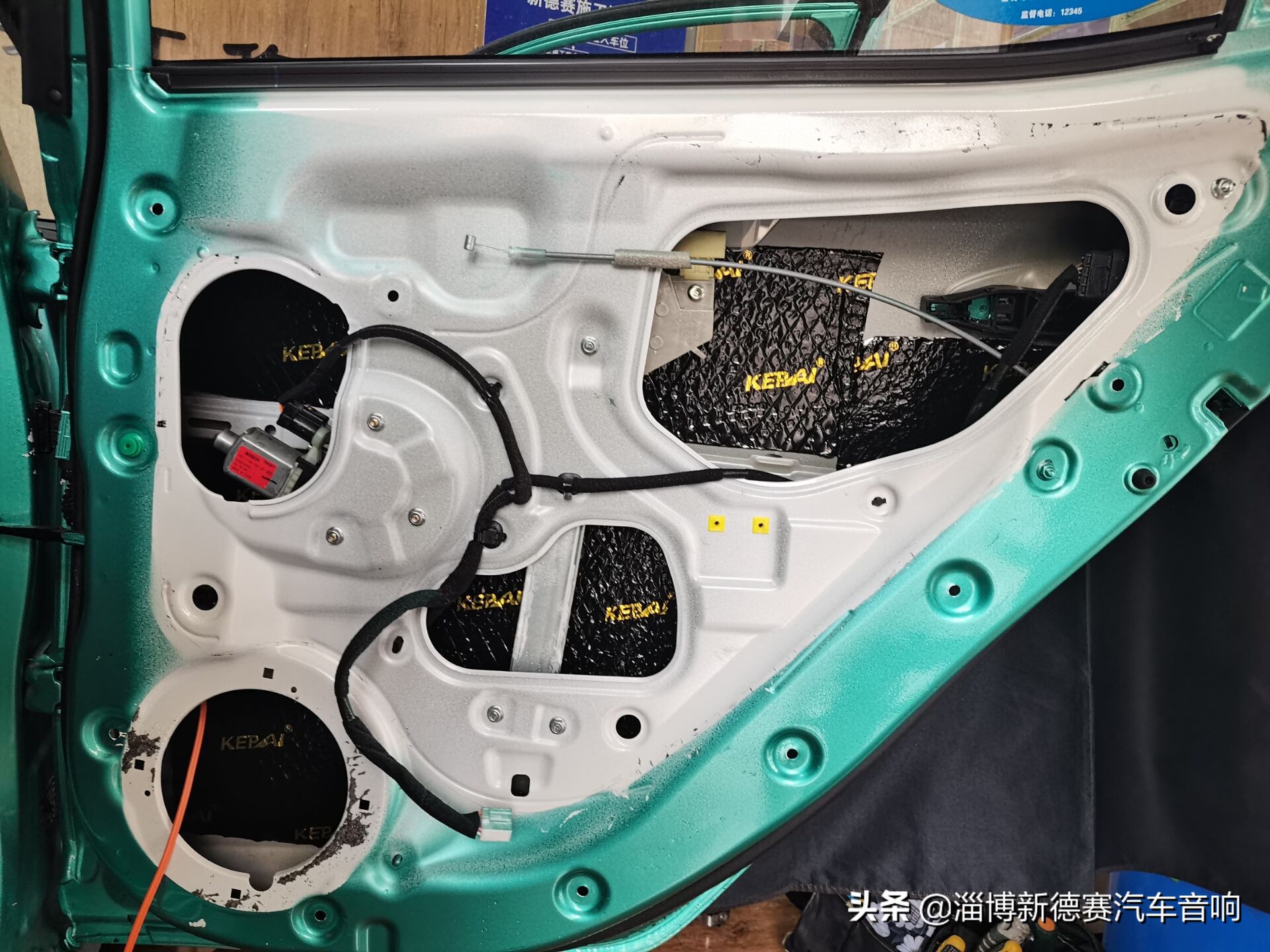 24款起亚福瑞迪出租版音响改装,起亚福瑞迪出租车版加装音响