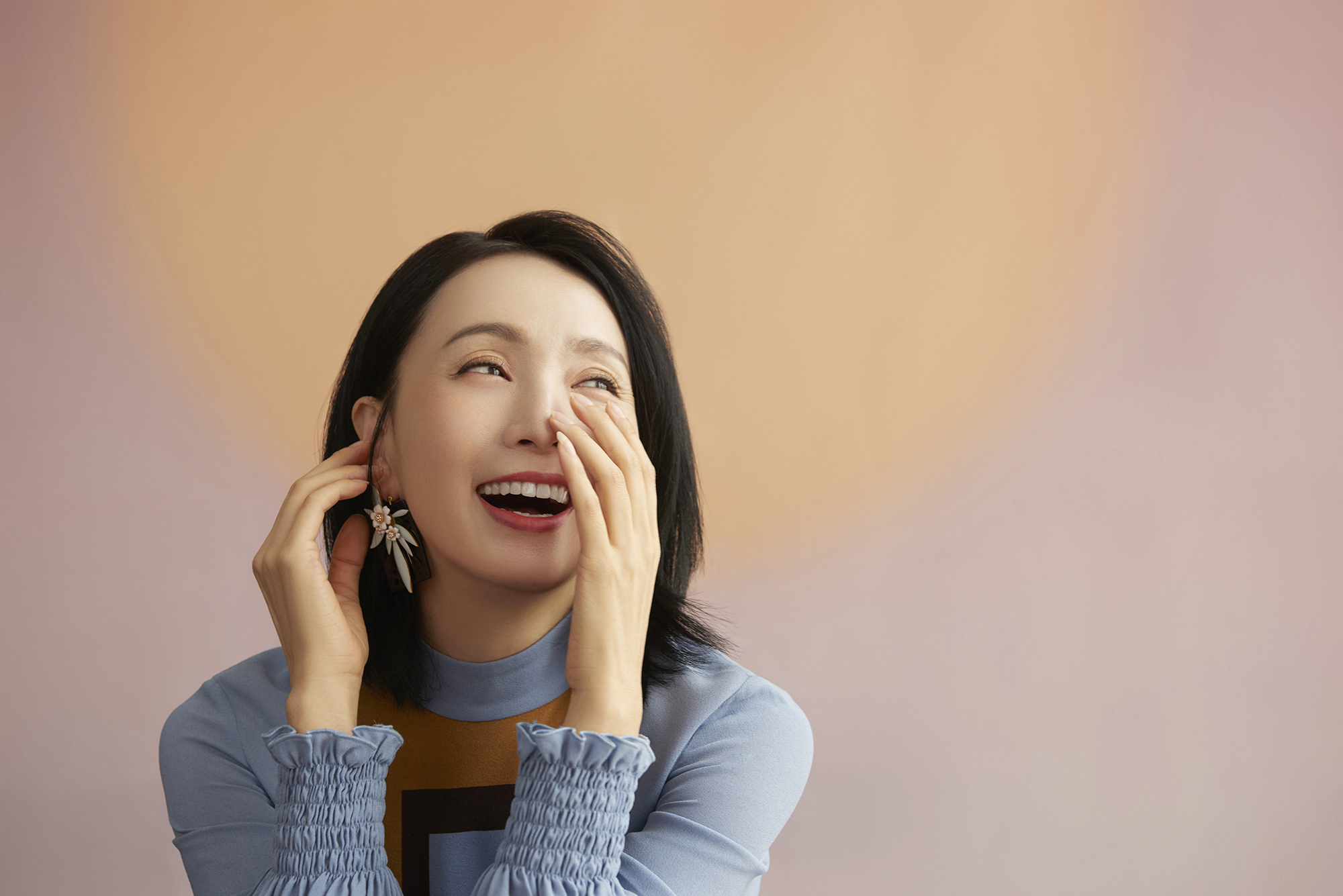 陶虹绿色丝绒小孩西装 (陶虹末代皇帝红裙)