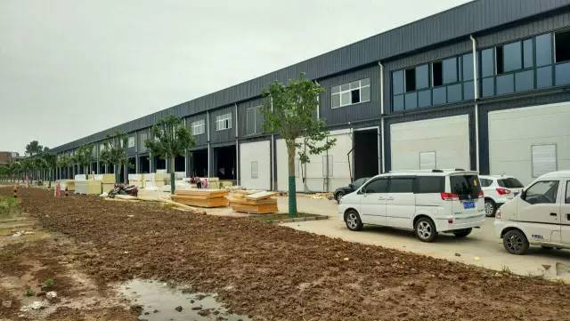 聚氨酯板安装多少钱一平,聚氨酯夹芯安装视频教程