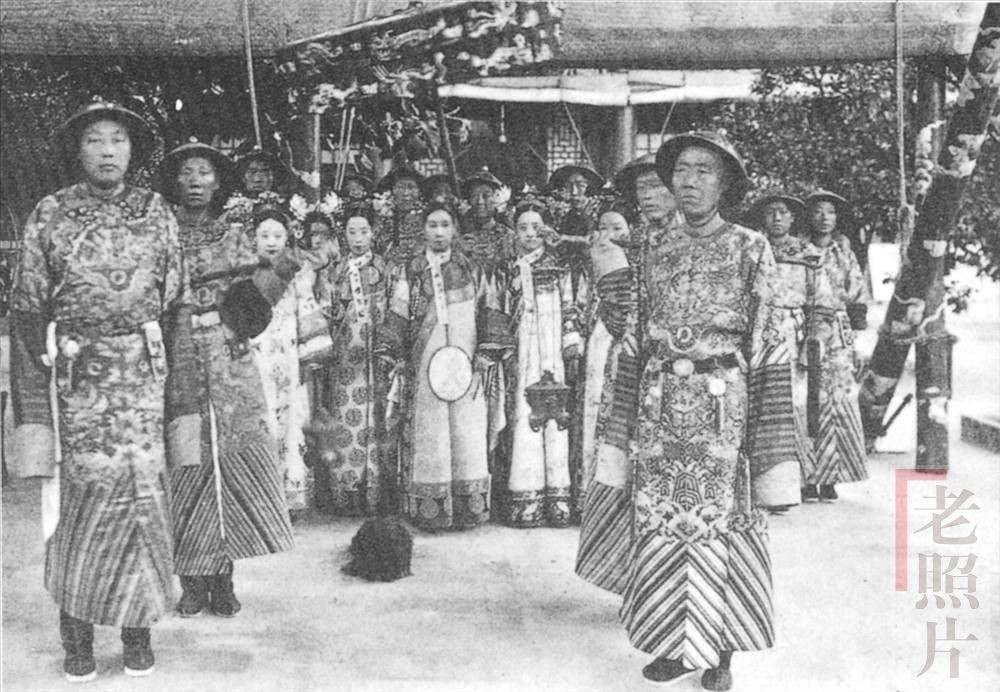 慈禧溥仪登基影像,清朝溥仪慈禧太后照片