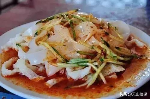 新疆凉皮子的制作方法教程,水晶凉皮和绿豆凉皮子的做法