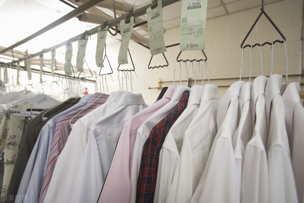 小伙开洗衣店年赚百万,开洗衣店一年300万