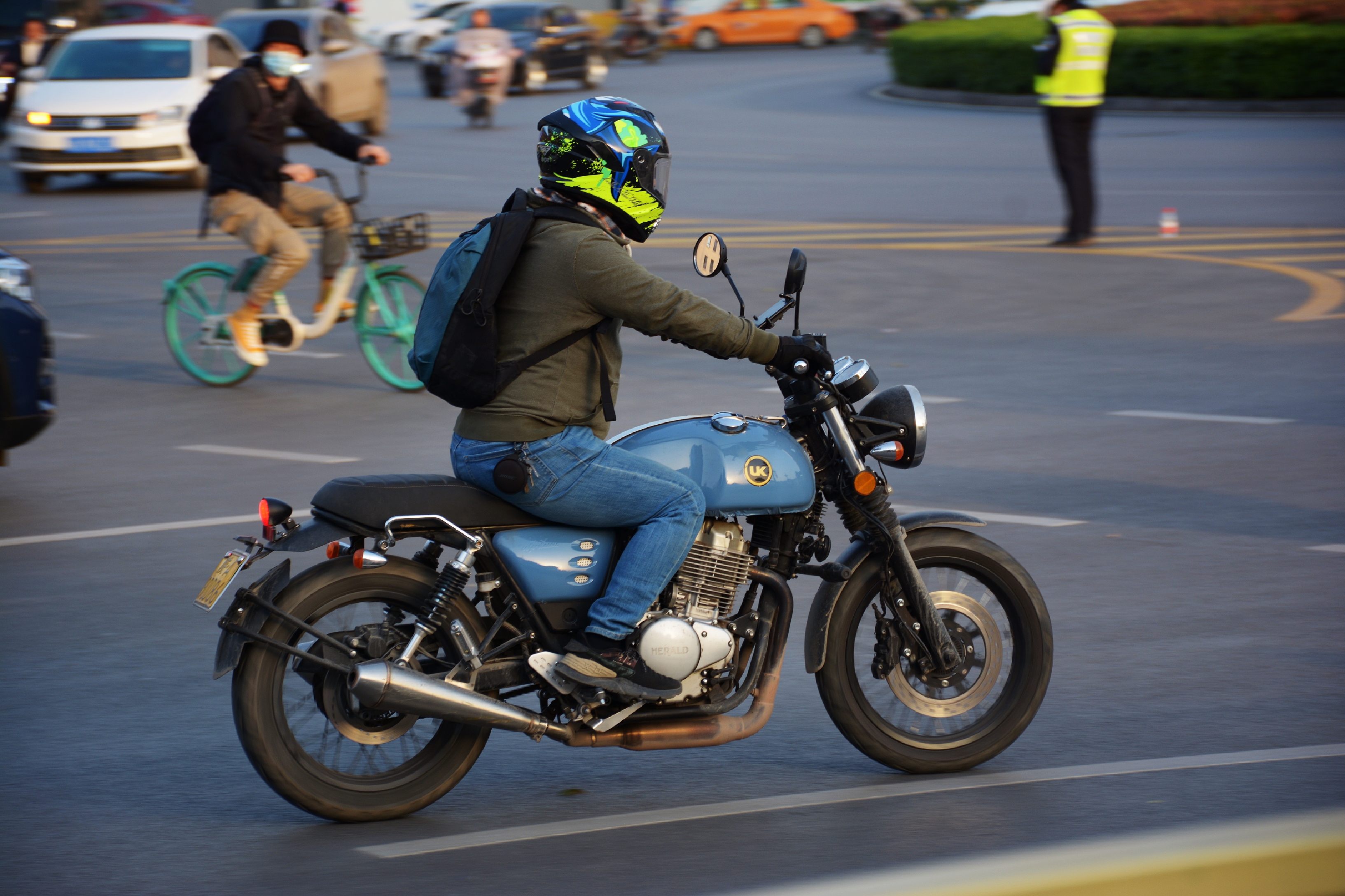 摩旅穷游到底选什么摩托车好,摩旅自驾游选什么摩托车