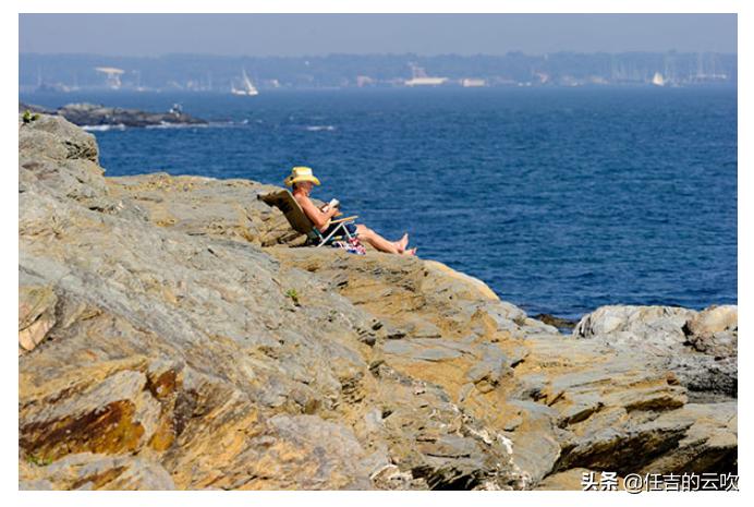 尼康d3300镜头看出去很模糊,尼康300长焦镜头推荐