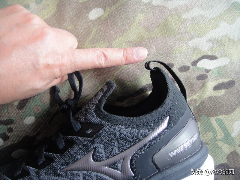 mizuno缇庢触娴撹窇闉媤avesky4,mizuno璺戞闉嬬編娲ユ祿wave58