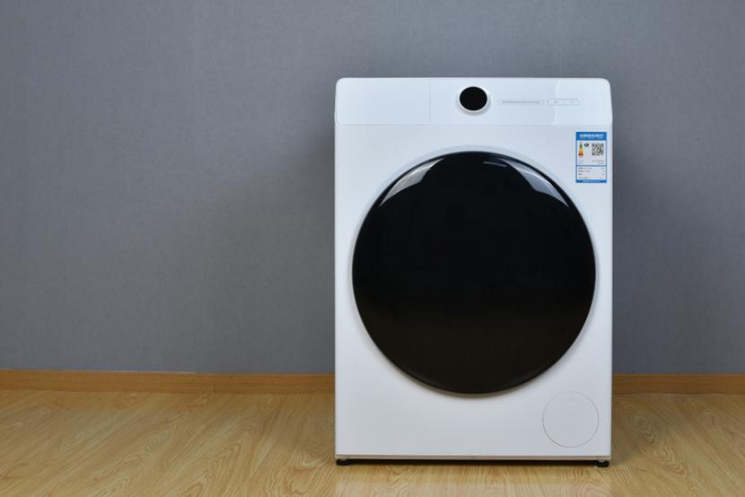 衣服老是臭烘烘的怎么办,衣服老是洗后粘身上怎么办