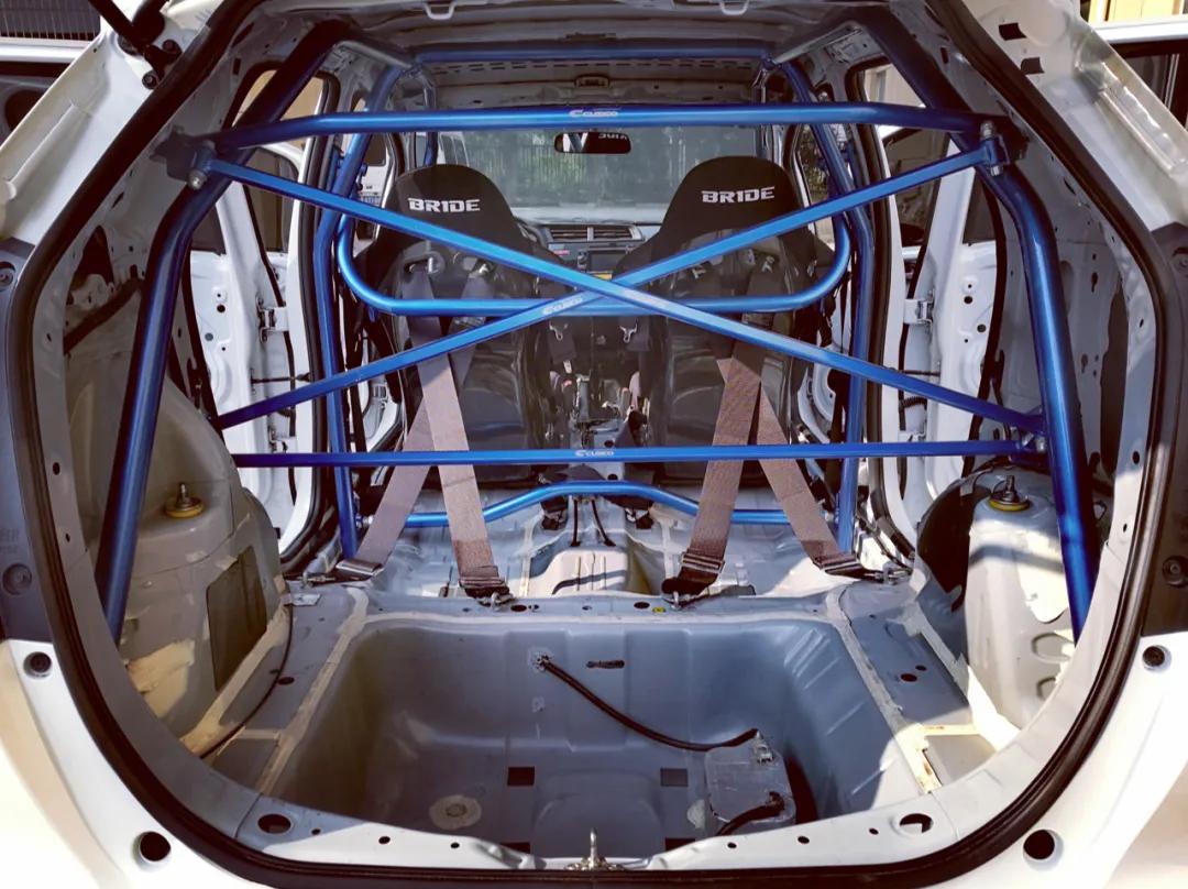 买车五万改车八万,买车4万改房车