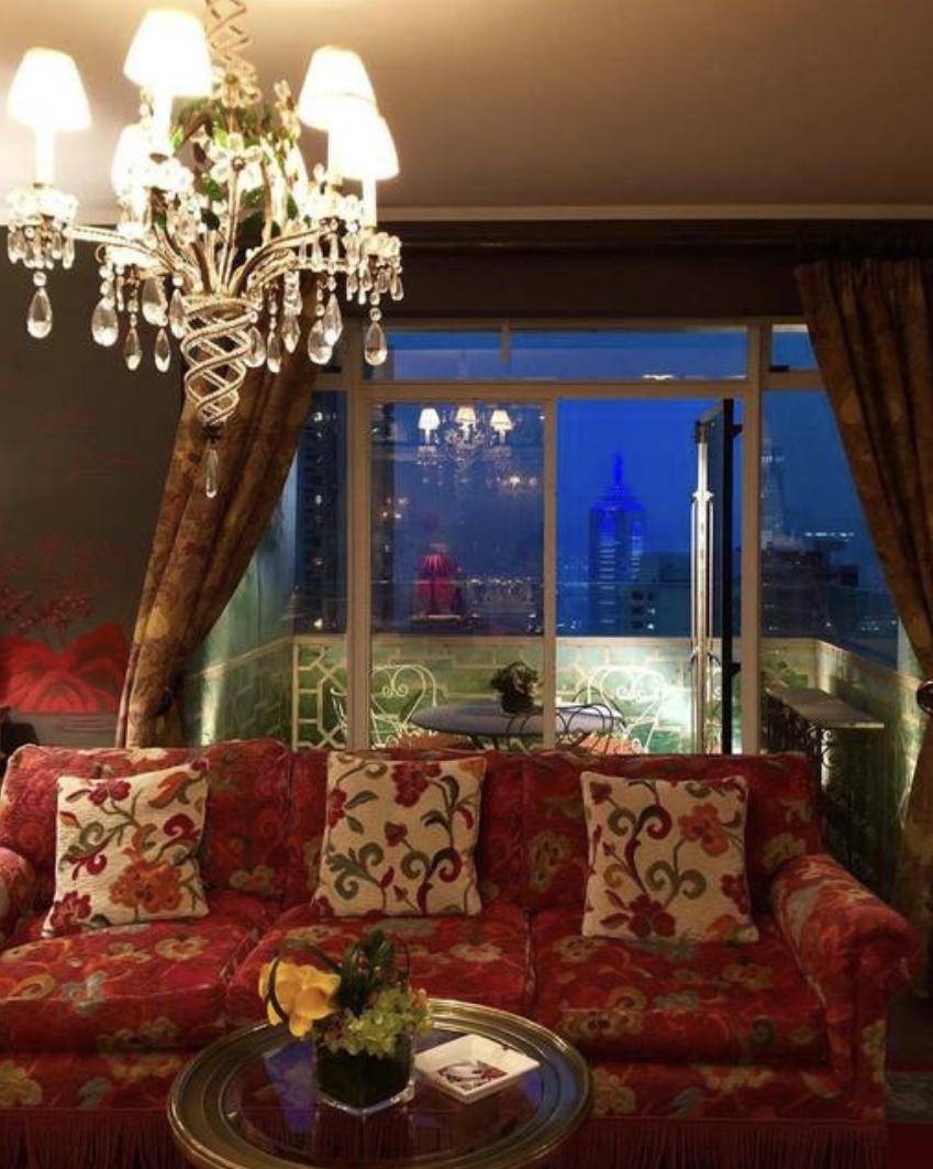 梁朝伟为刘嘉玲惊喜,刘嘉玲和梁朝伟爬山