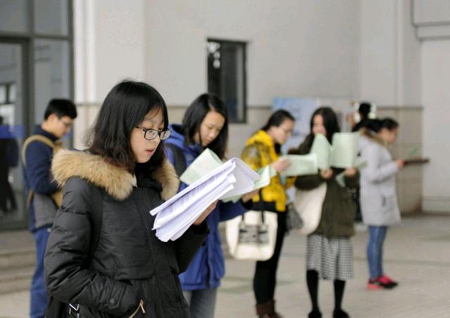 非师范专科教师资格证能考特岗吗,专科非师范可以考教师编制吗