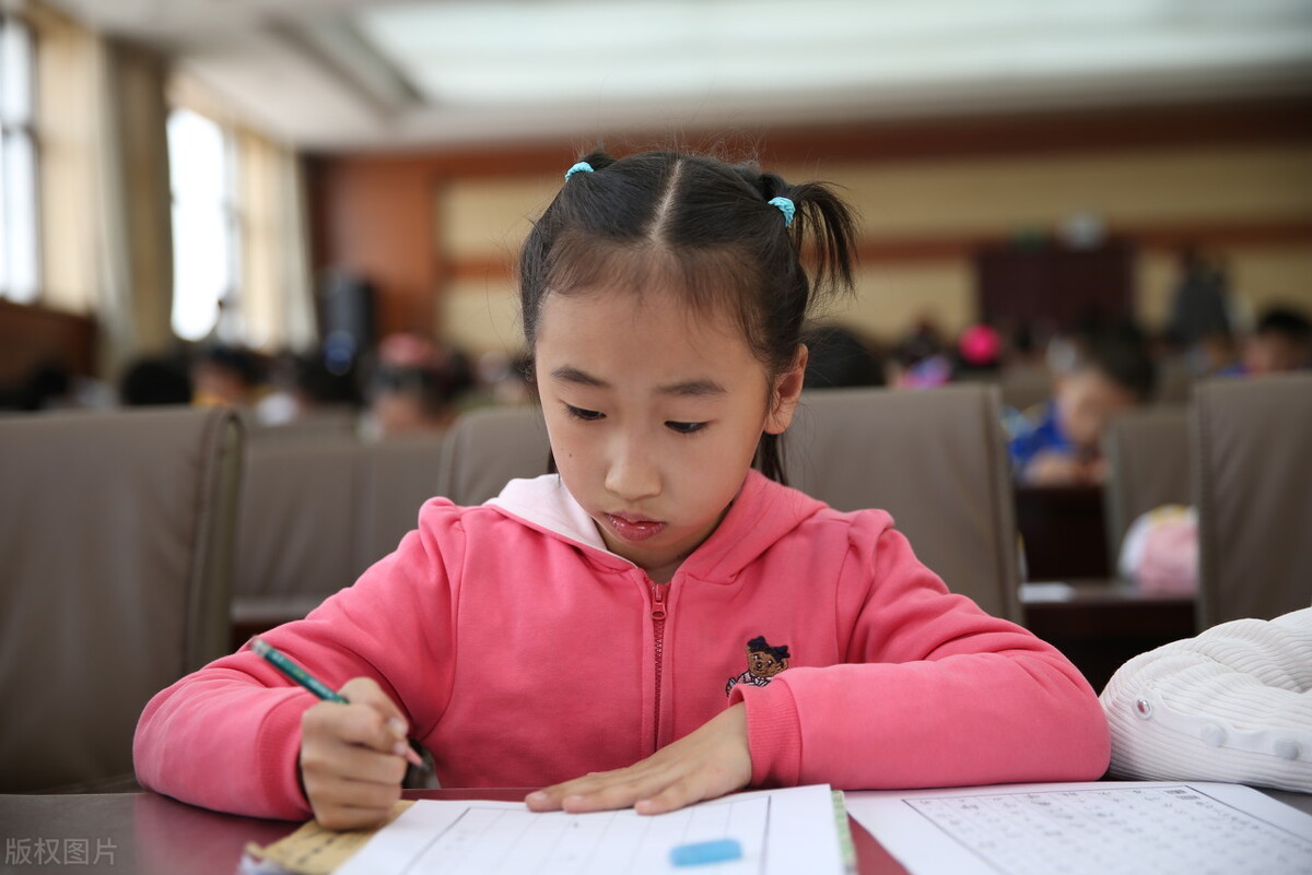 小学一年级写字要求做到哪几点,一年级小朋友写字要达到什么标准