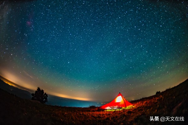 各个恒星在太阳的位置是什么样子,与太阳一样的恒星有哪些