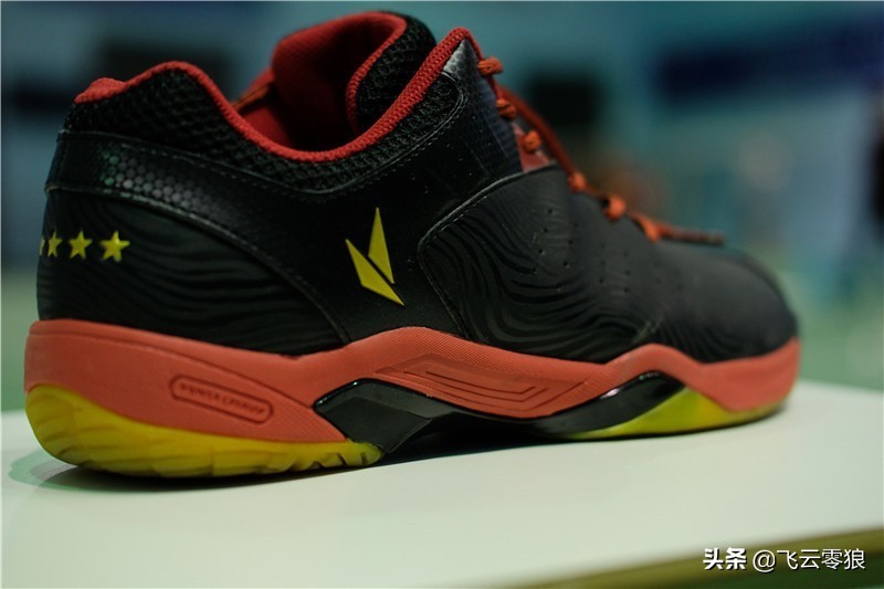 入门羽毛球鞋测评,羽毛球鞋排行榜前十名中羽