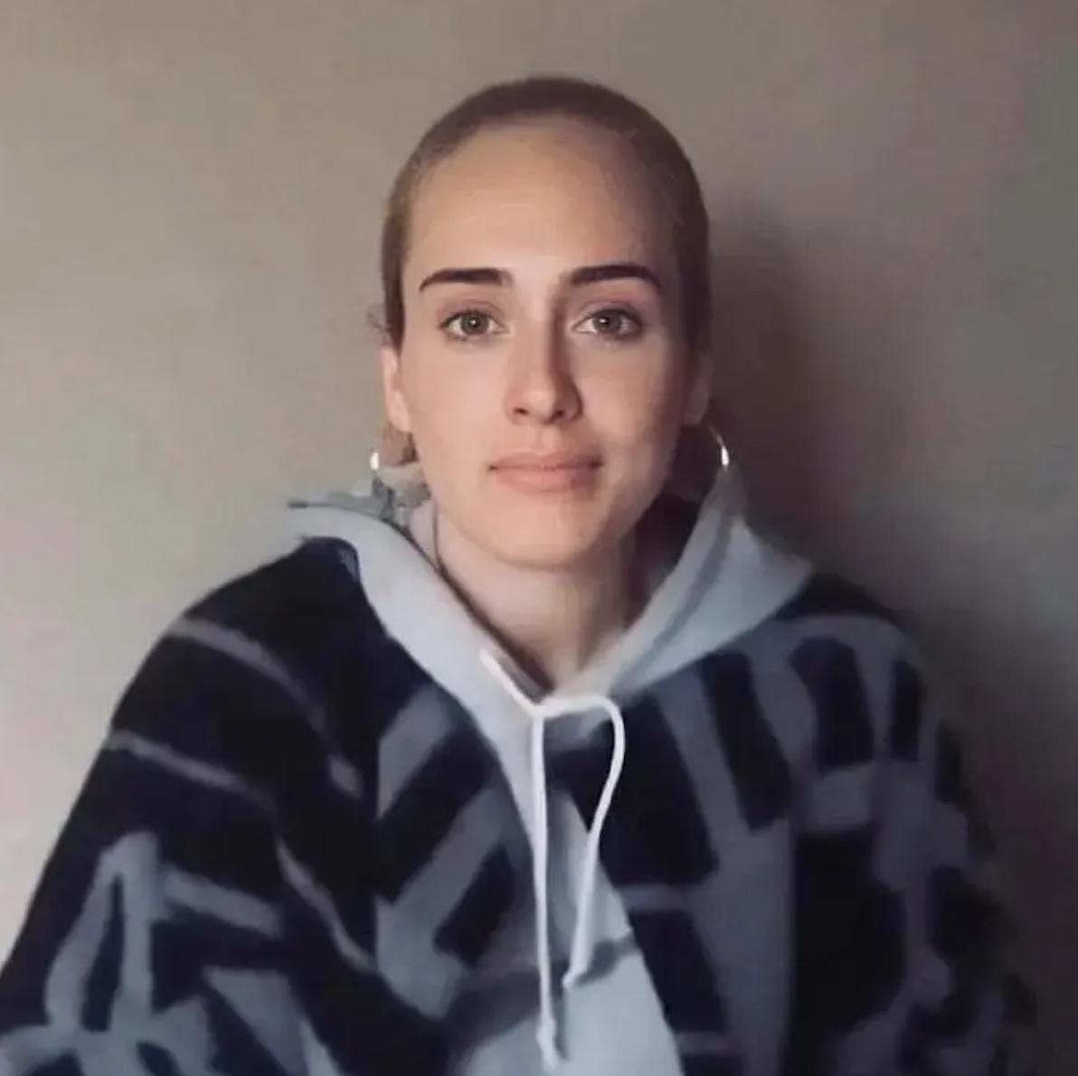 瘦了90斤阿黛尔情绪失控机场发飙,阿黛尔离婚或被分走6亿财产