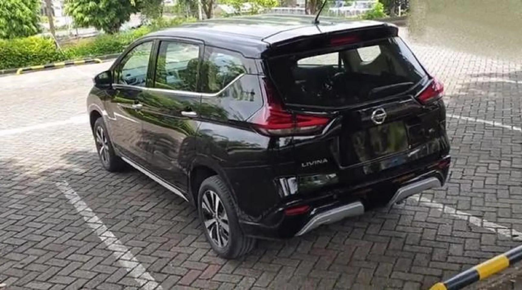 刚见面就给下马威,刚进山就给下马威了