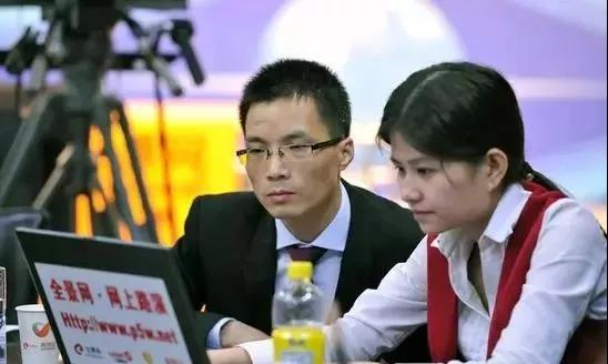 华扬董秘周报-多年董秘功成身退，外聘董秘走俏资本市场！