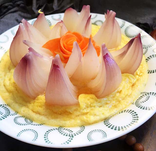 一道洋葱蒸鸡蛋分享给大家,鸡蛋洋葱蒸法