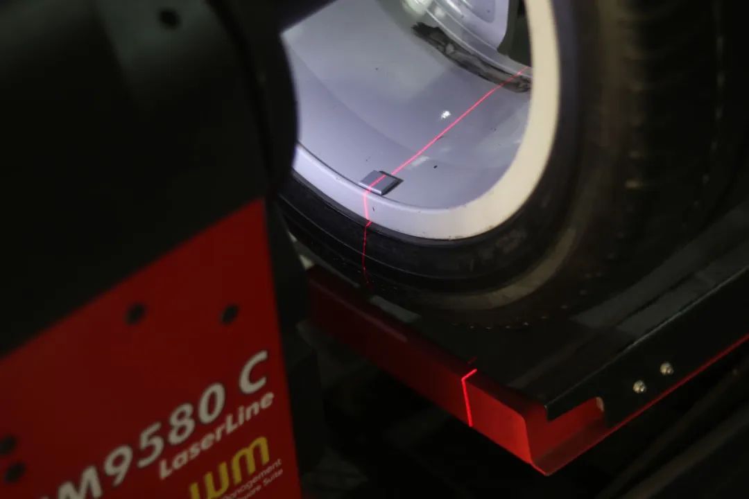 怪兽搞老车：翻新一辆残破生锈的柴油版奥迪A6，翻新后变新车