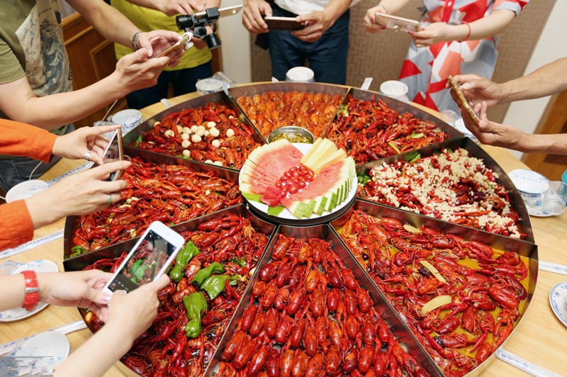 龙虾养殖秋冬季肥水技术,龙虾养殖条件和注意事项