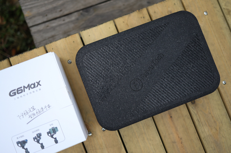 手持稳定器手机和运动相机一体,兼容手机和运动相机的稳定器