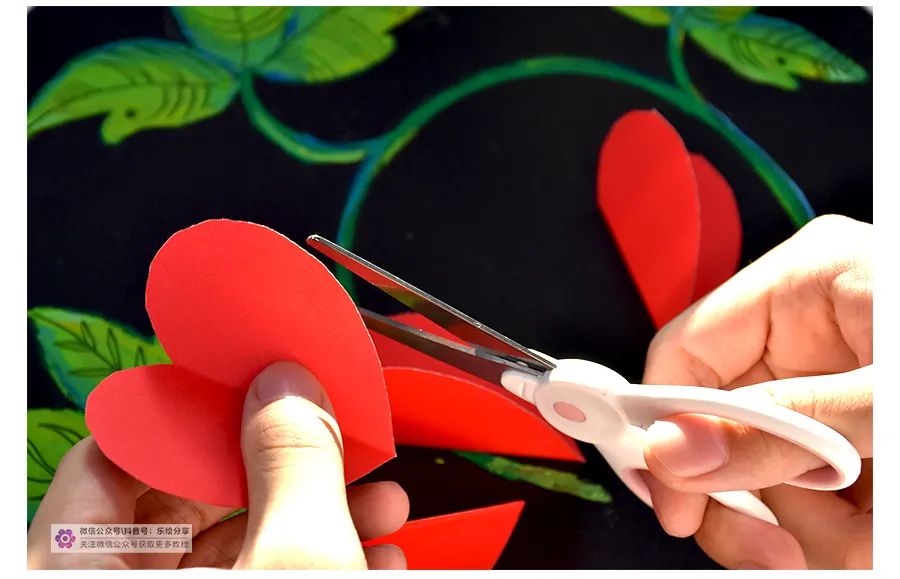 幼儿草莓的手工画,儿童画草莓简单漂亮