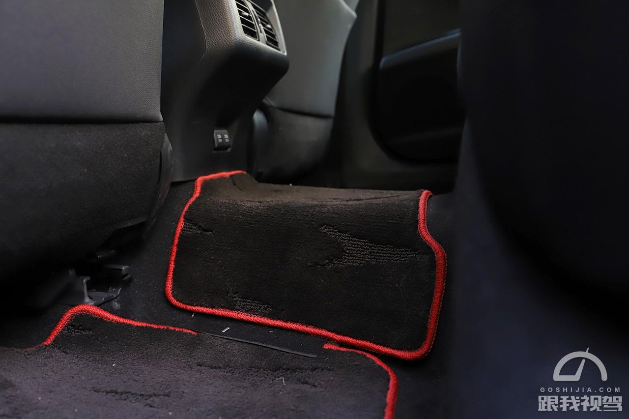 高性价比19款丰田凯美瑞用车体验,全新一代丰田凯美瑞油耗是亮点