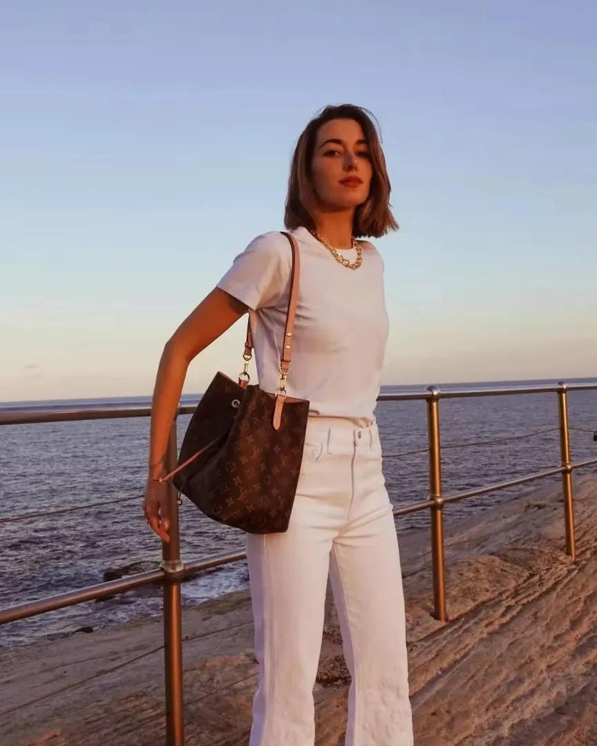 白t恤怎么穿出高级感,高级白t恤