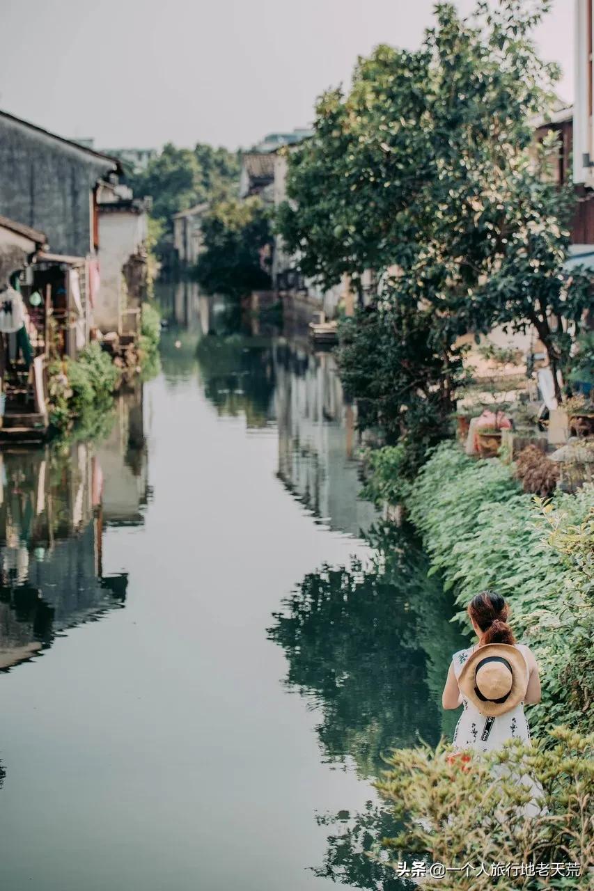 无需攻略,这12个绝美宝藏小城,随便挑一个小住几日,就很惬意