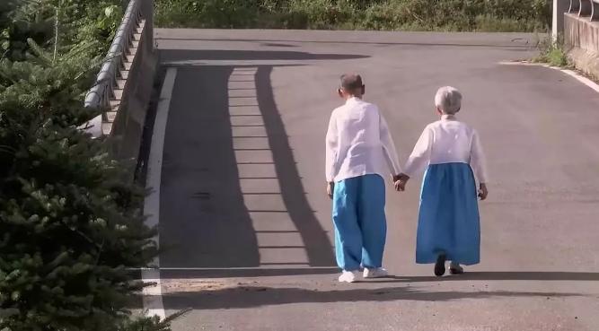 韩国最感人的爱情影片,感人催泪片段韩国纪录片