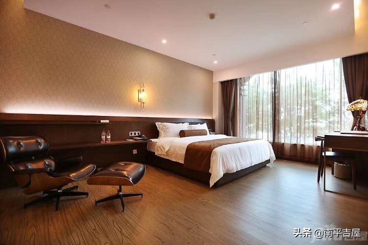 买房先看土地价格,买房先看地段还是看户型和楼层