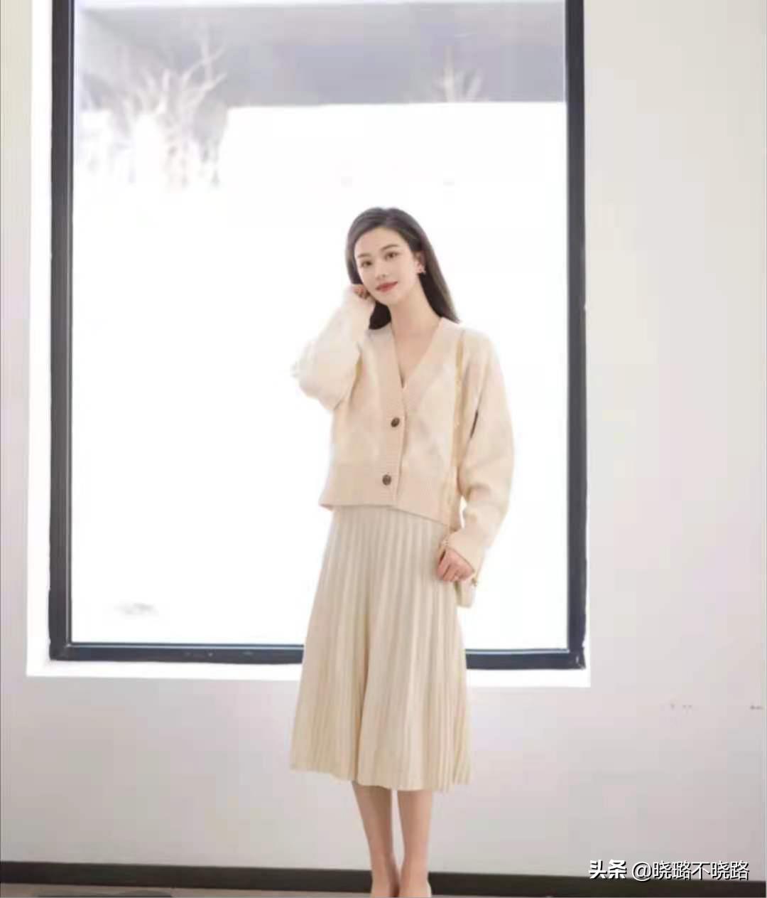 适合黄黑皮穿的秋冬毛衣,秋冬季好看洋气毛衣