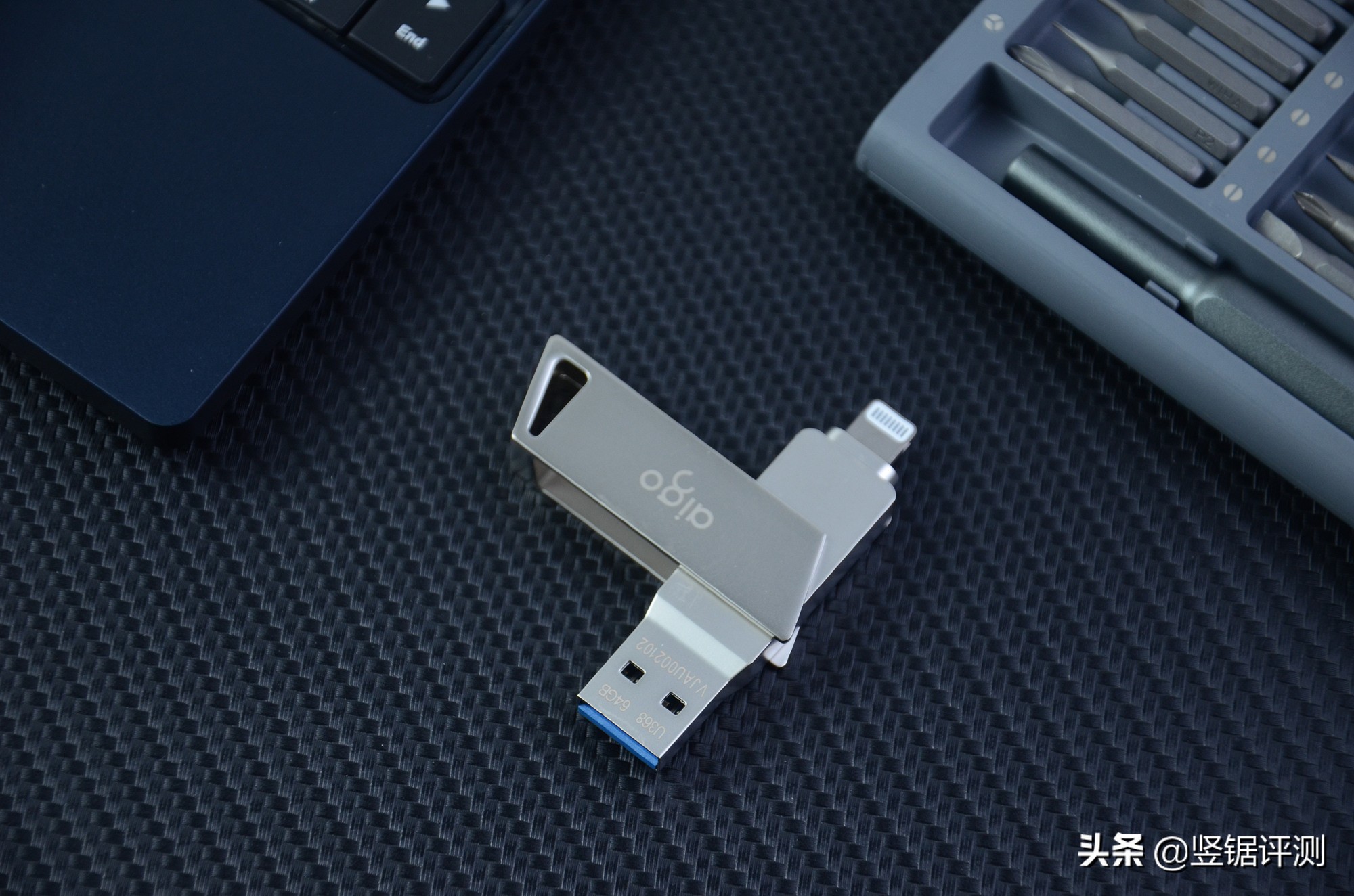 解决iphone备份空间不足,aigo手机u盘苹果