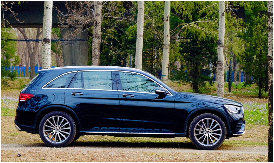 深度试驾奔驰glk300,24款奔驰glc300l豪华7座试驾