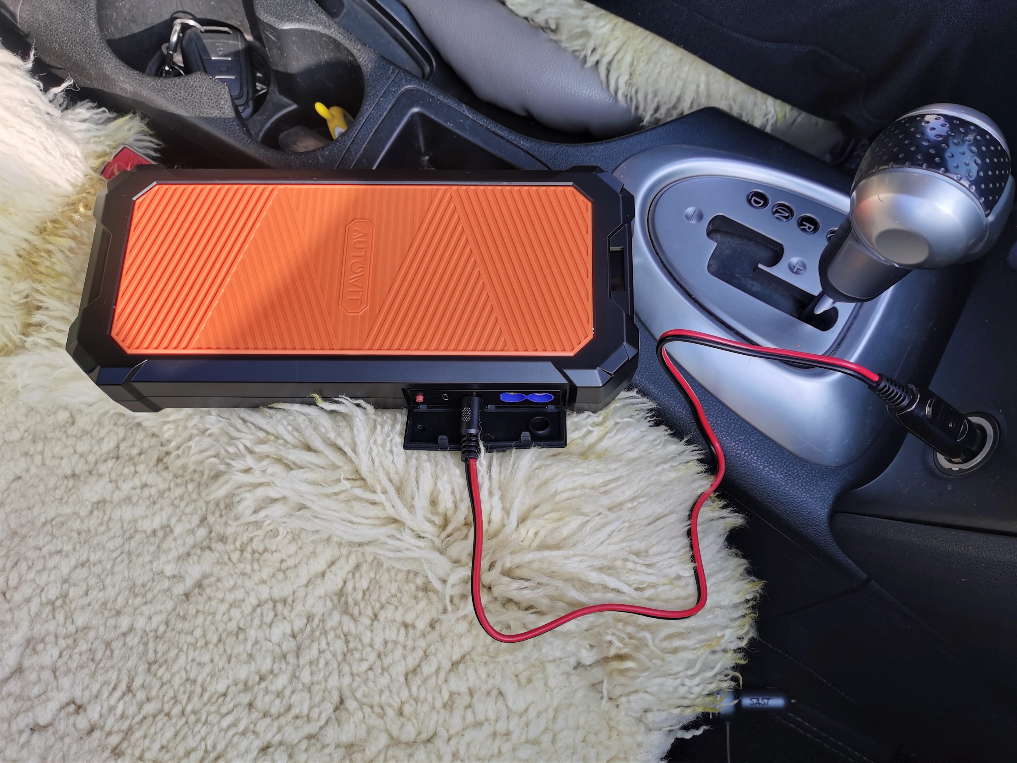 0电量储备“板砖”，也能分分钟启动趴窝汽车——autowit超级电容