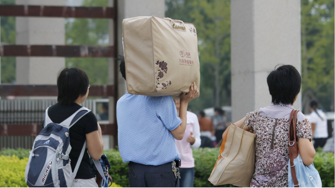 湖南的大学学费为什么这么高,湖南省大学为什么学费贵
