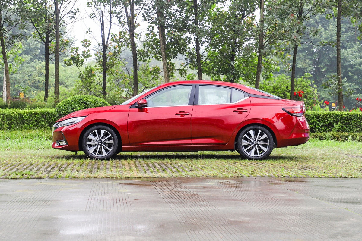 新轩逸和卡罗拉朗逸,轩逸与朗逸卡罗拉的比较