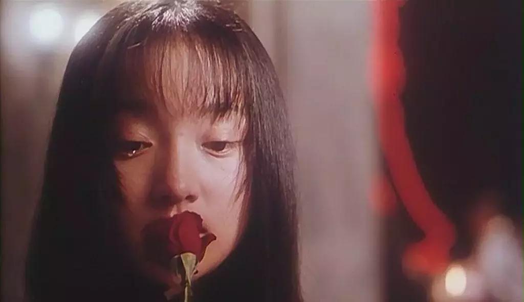 42岁周迅现在怎么样了,42岁周迅为什么突然老了