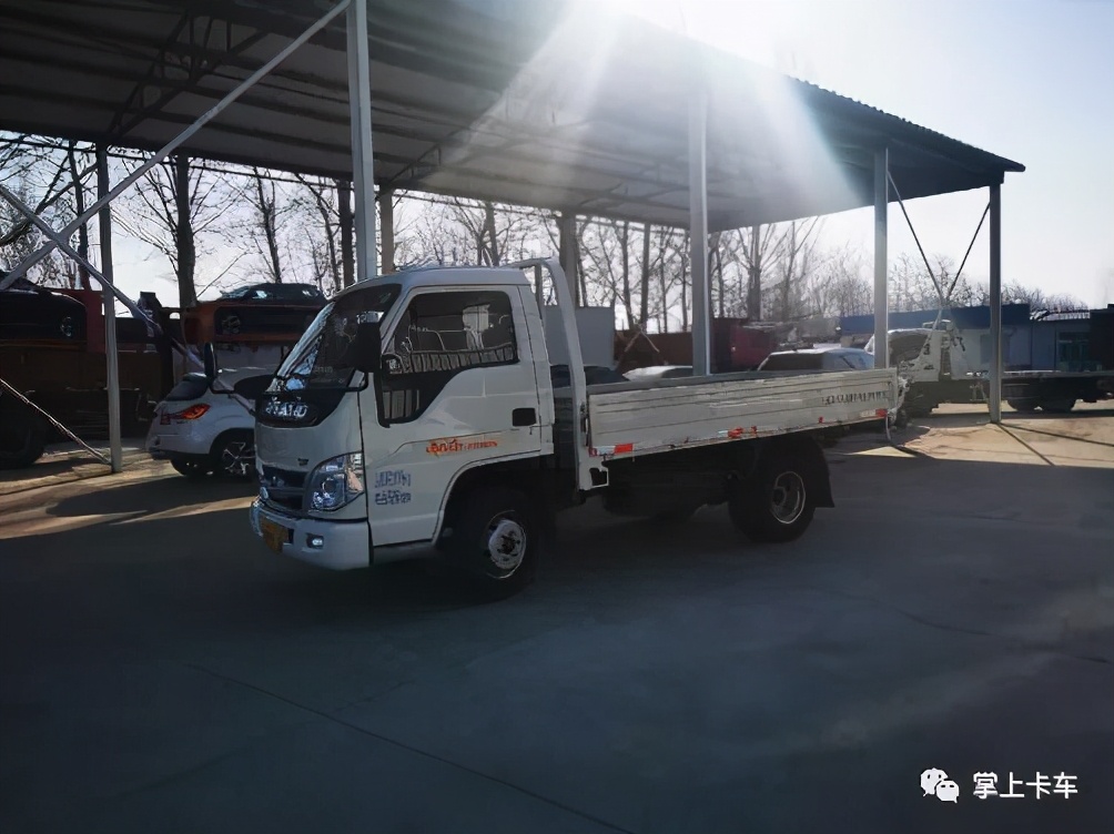 蓝牌轻卡拉一吨半超载吗,蓝牌轻卡超载2吨怎么处理