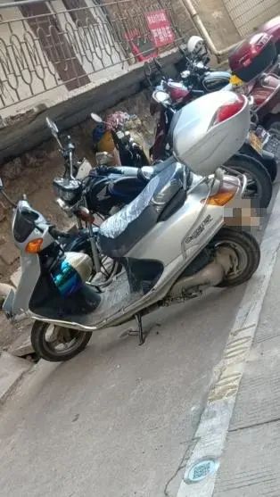 小车抄4遍摩托抄2遍！南安又有一批人因违停抄8113字条例