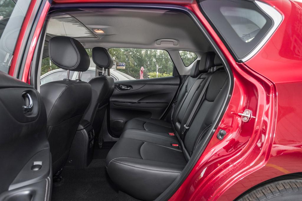 09年日产骐达两厢车价格,两厢东风日产轩逸