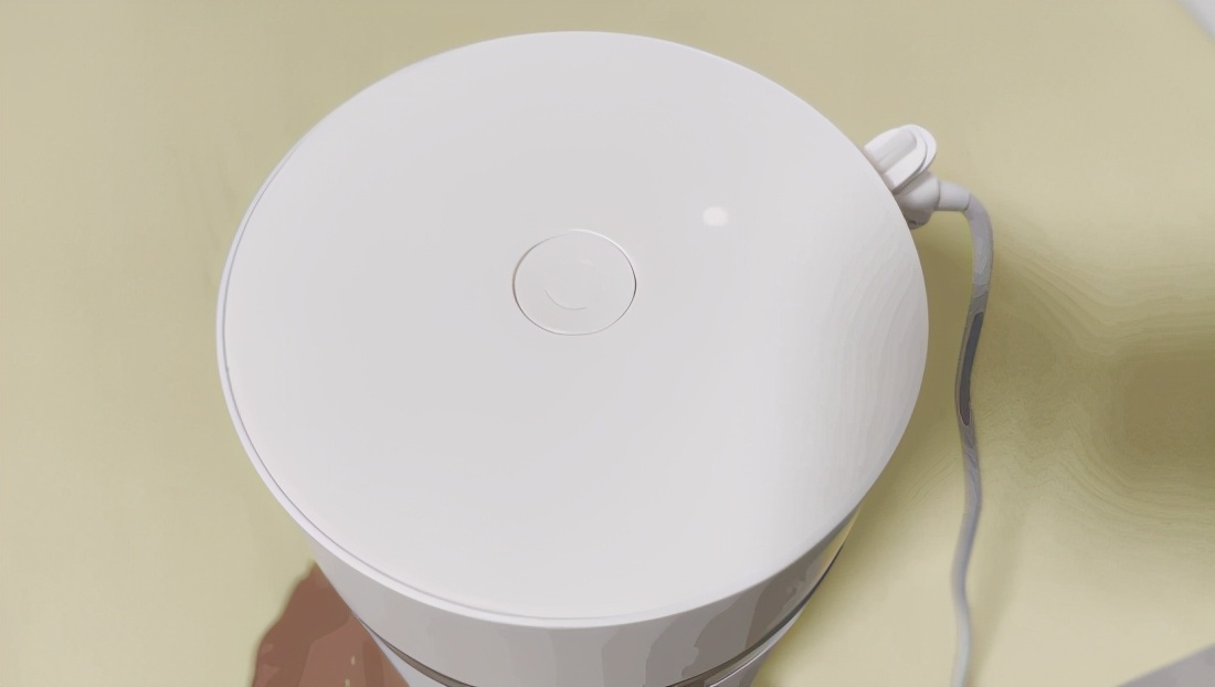 榨汁杯随时随地,米家随行便携榨汁杯榨苹果汁