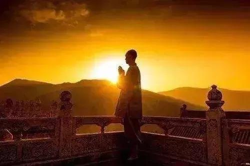 拜佛不是为了求佛,拜佛不是迷信只是想有个心灵寄托