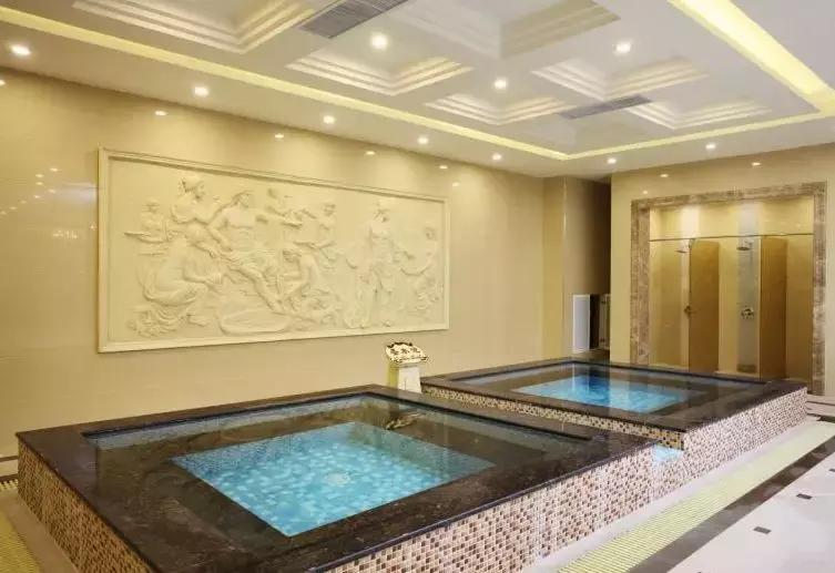 温泉山庄推荐享受惬意的温泉之旅,冬日暖阳泡温泉