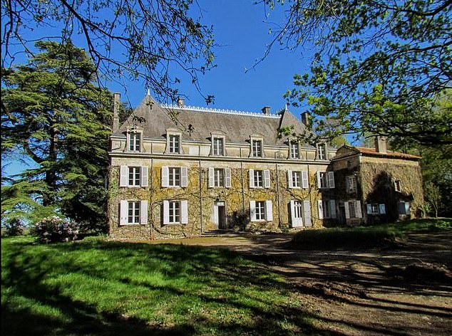 法国庄园便宜出售,法国庄园出售