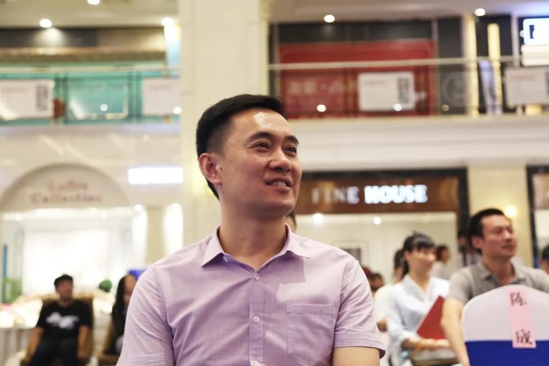 让艺术走进生活让陶艺丰富生活,让艺术品走进生活