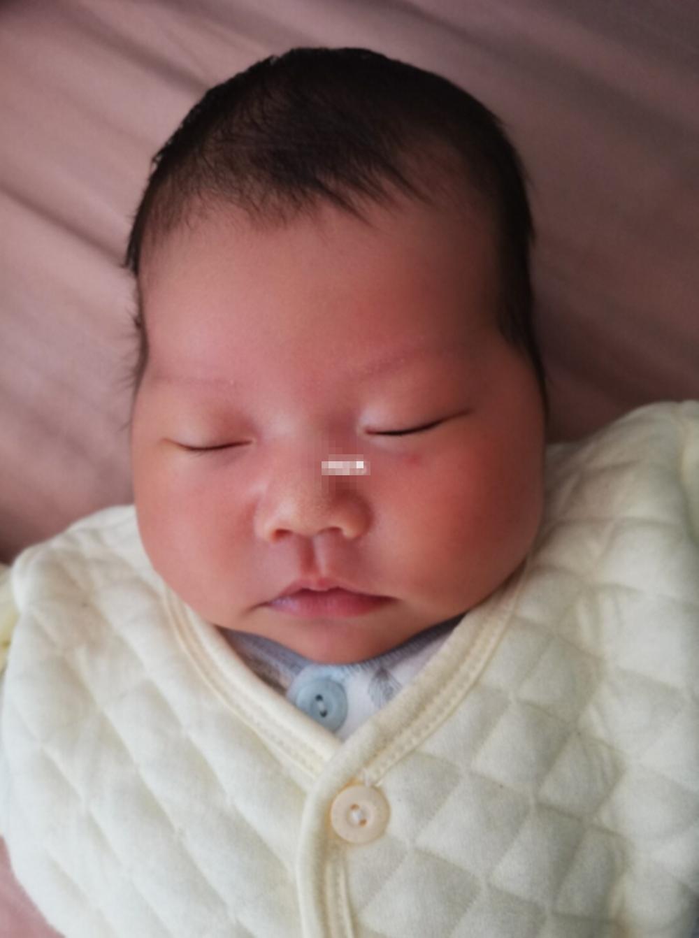 孩子头型偏了是不是扎辫子都不正,5个月宝宝头型不正还可以纠正吗