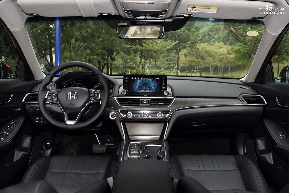 凯美瑞2.0和雅阁1.5t哪个更值得买,最新本田雅阁vs最新丰田凯美瑞